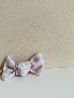 Pink gingham bow